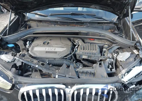 2022 BMW X1 xDrive28I z USA, uszkodzony, nr VIN WBXJG9C08N5U54994